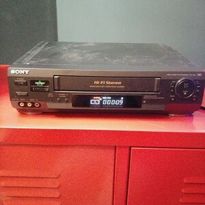 Sony SLV-N50 VCR VHS Player 4-Head Hi-Fi Stereo VHS No Remote TESTED‎ Works!